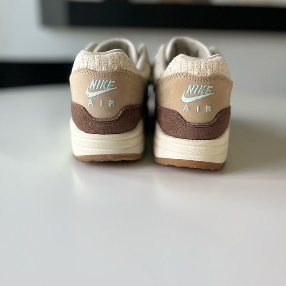 Nike Air Max 1 ‘Crepe FD5088-200 - Picture 4 of 7